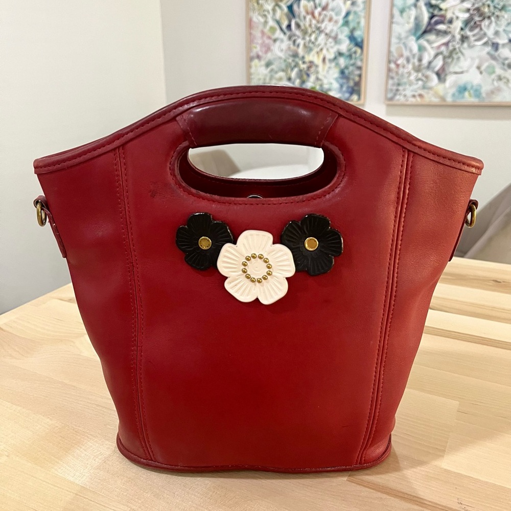 Vintage Coach with Tea Roses